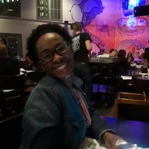 Meet your Posher, Lakisha